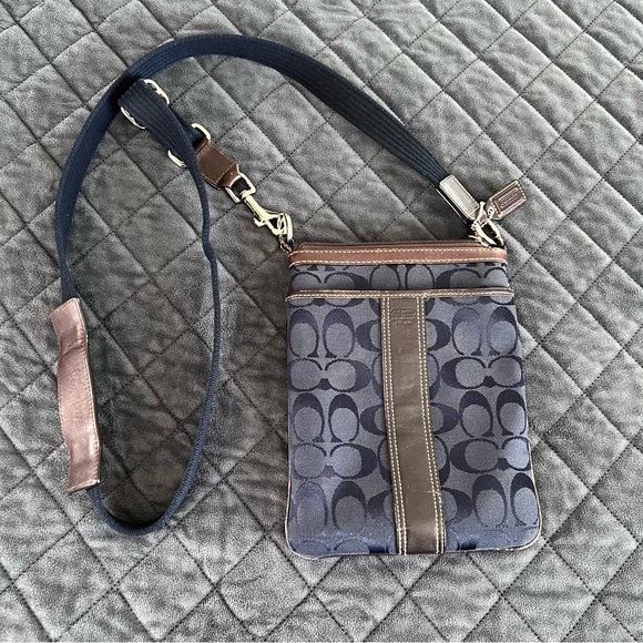 Coach Purse Crossbody Bag Signature Monogram Navy Blue - Picture 1 of 9